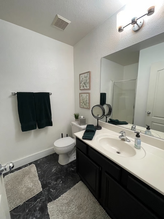 Photo - 329 Fountain Crossing Ln