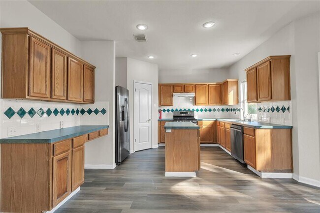 Photo - 3733 Eagles Nest St