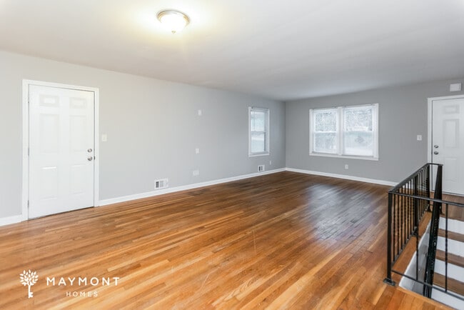 Photo - 2761 Oldknow Dr NW