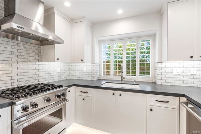 Photo - 2750 Point Del Mar