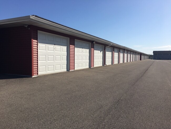 Photo - Berry Pointe Luxury Apartments