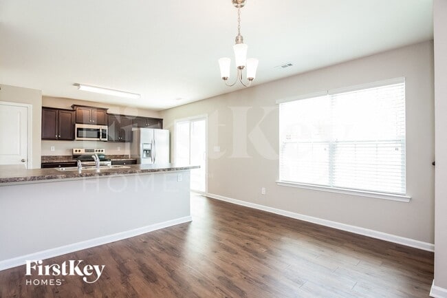 Photo - 3004 Apple Orchard Pl