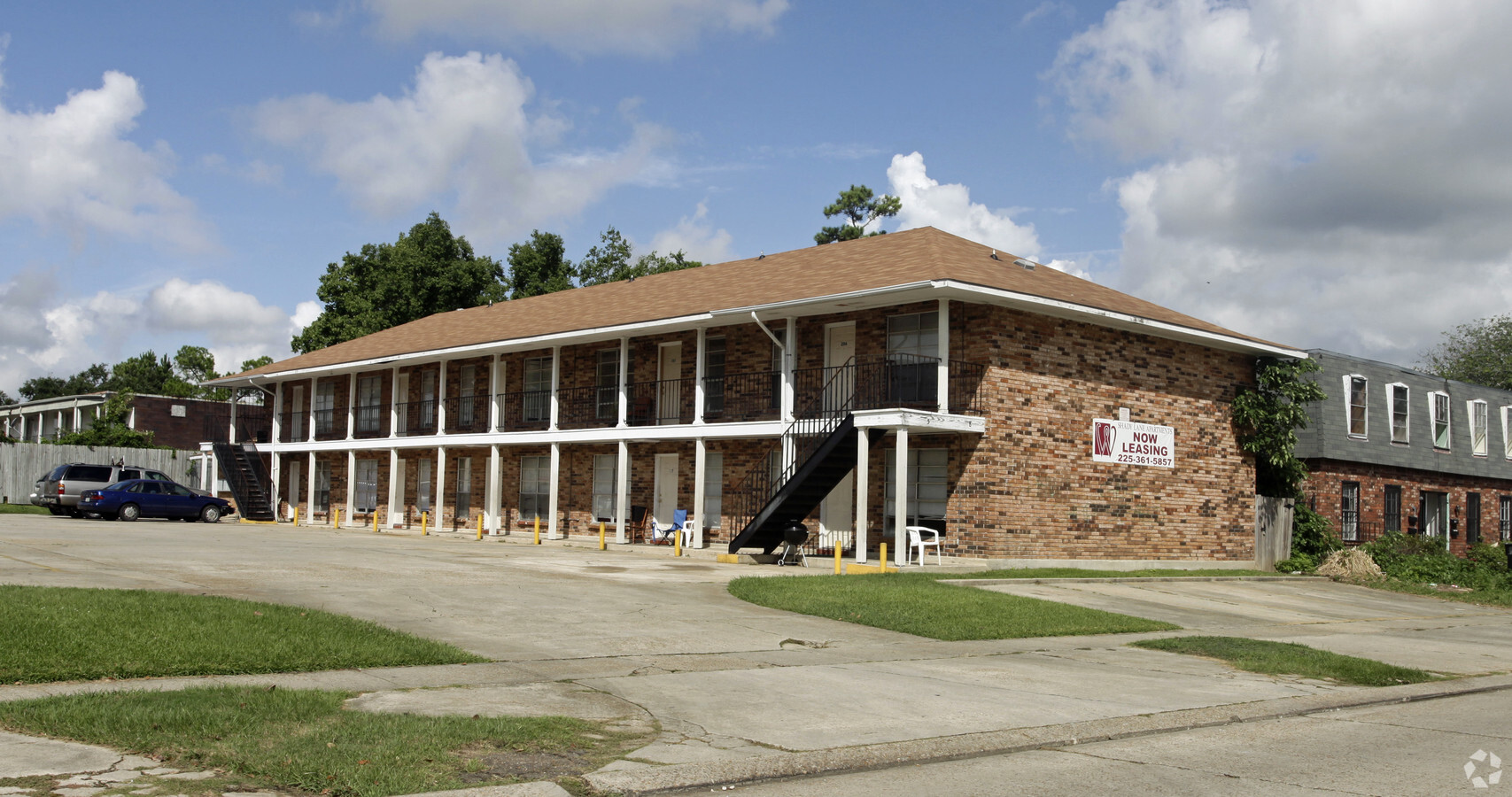 Photo - Shady Lane Apartments