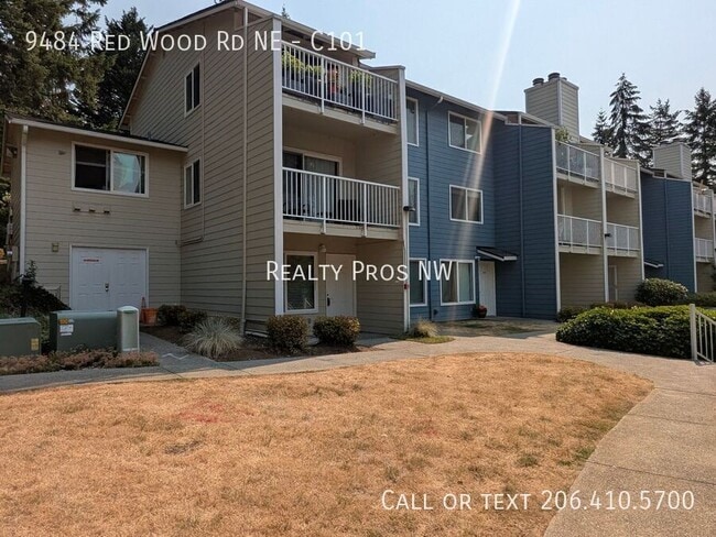 Building Photo - 9484 Red-Wood Rd NE