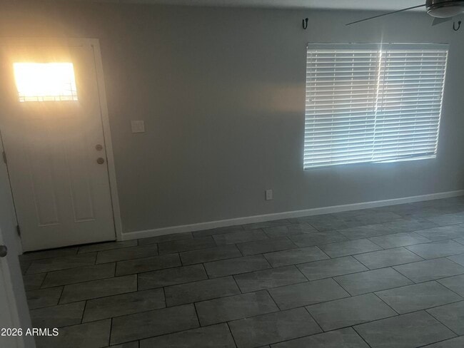 Photo - 5406 S Hazelton Ln