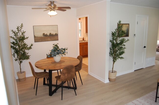Photo - Super-cute 2bd home near Midtown!