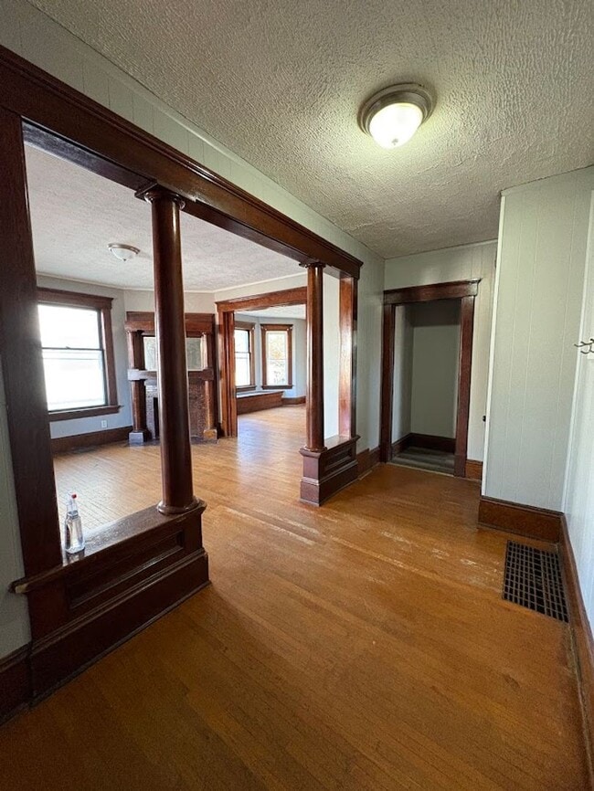 Photo - Two bedroom one bathroom 1st level for rent