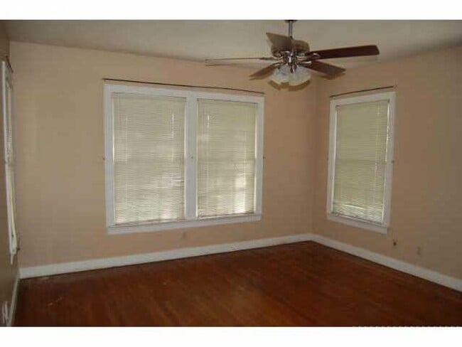 Photo - 1308 Crestwood Rd Unit A