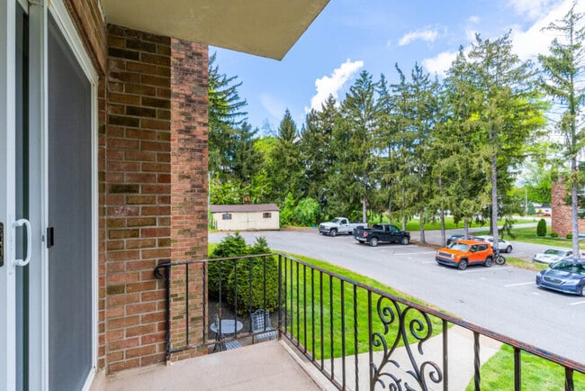 Spruce Court Apartments