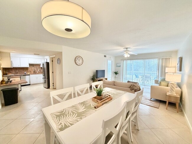 Photo - ** VANDERBILT VILLAS ** 3 BED / 2 BATH - 1ST FLOOR CONDO - NEAR THE BEACH! - ANNUAL RENTAL