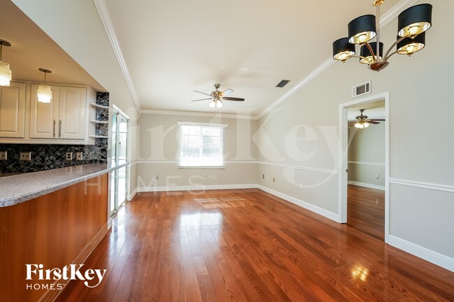 Photo - 17261 Oriole Rd