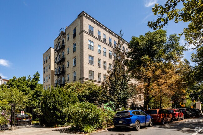 Photo - 70 Prospect Park West