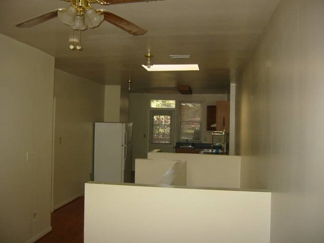 Photo - 1220 Half St SW