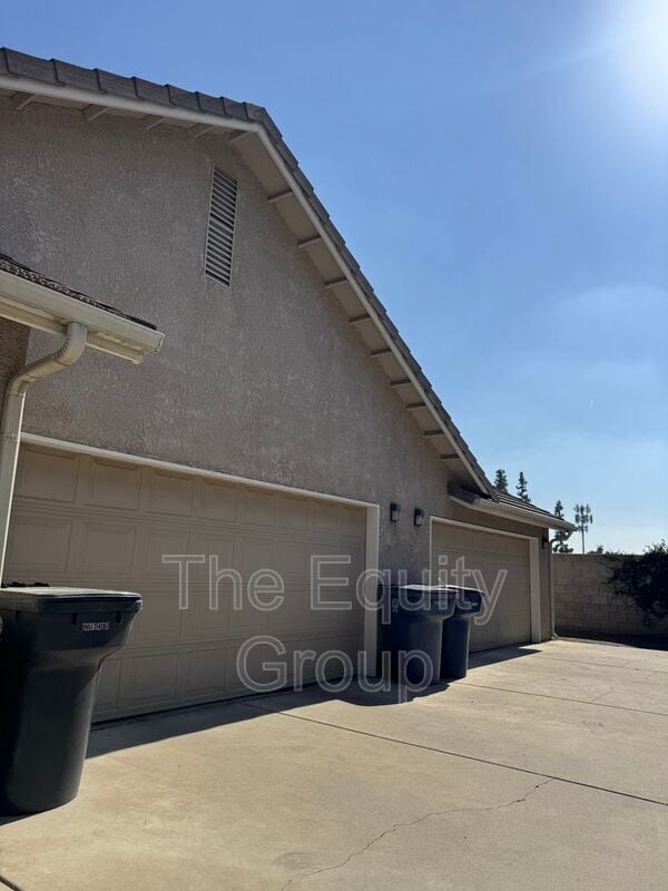 Photo - 1943 E Academy Ave