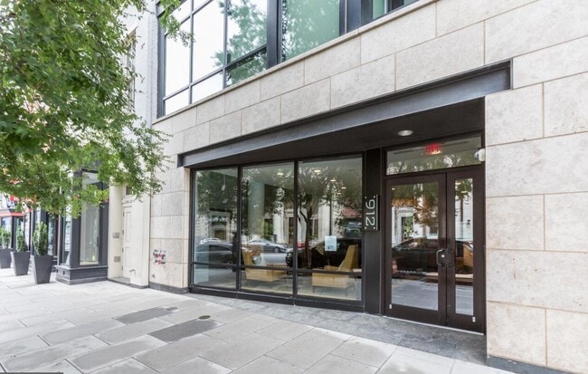 Photo - 912 F St NW Unidad 902