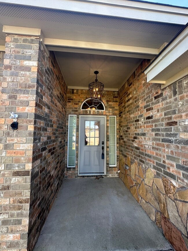 Photo - 2501 Lindsey Dr