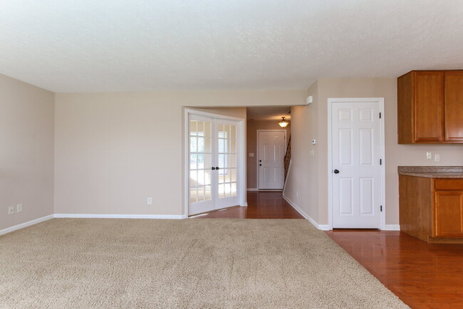 Photo - 2294 McGregor Dr