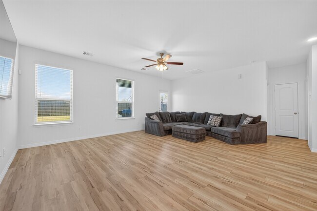 Photo - 21624 Elmheart Dr