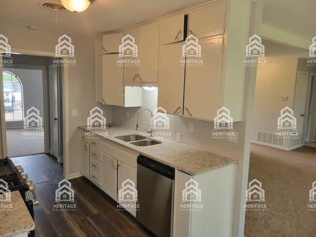 Photo - 1809 Fairfax Ave