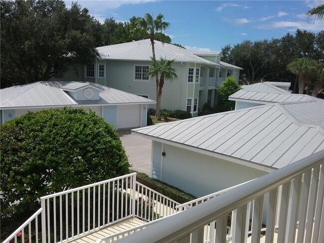 293 Hidden Bay Dr Unit 203