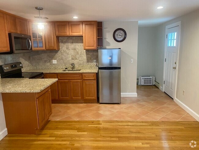 Building Photo - 25 Highland Terrace Unit 25 Rental