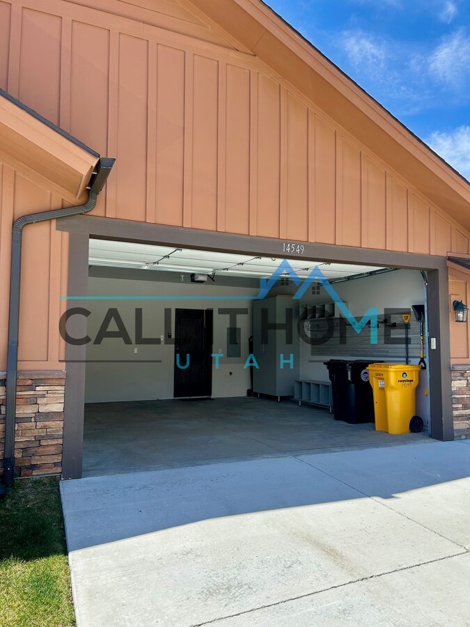 Cochera - 14549 N Asher Way