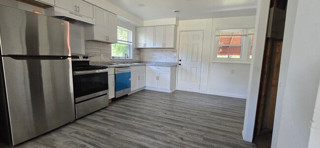 Building Photo - 3202 Cherokee Ave Rental