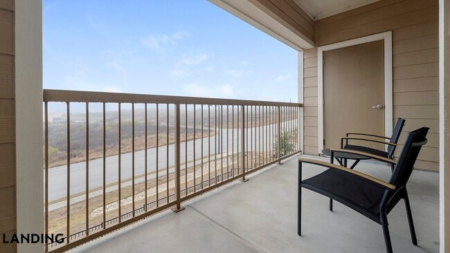 Photo - 2825 Main St Unidad 1436