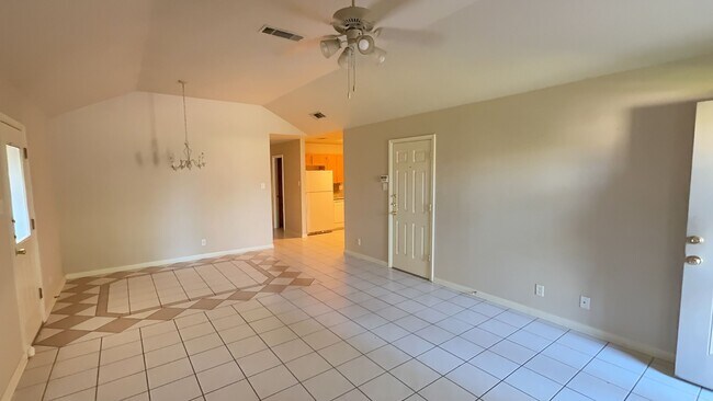 Photo - 4602 Pennington Ave Unidad A