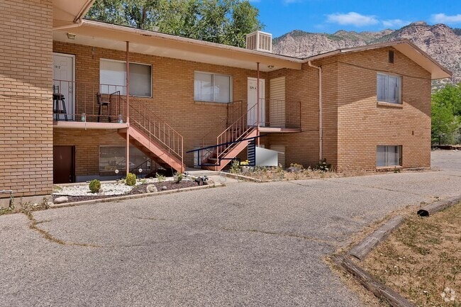 Building Photo - 7th St Unit B Rental