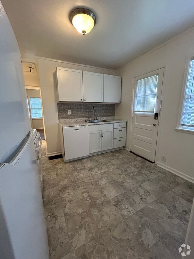 Building Photo - 502-524 S 15th Street Rental