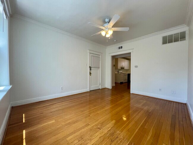 Photo - 6309-6311 S. Rosebury Ave