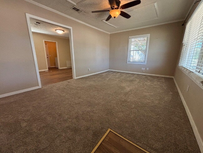 Photo - 4907 41st St