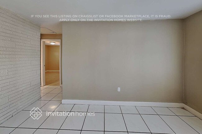 Photo - 2401 Jamaica Dr