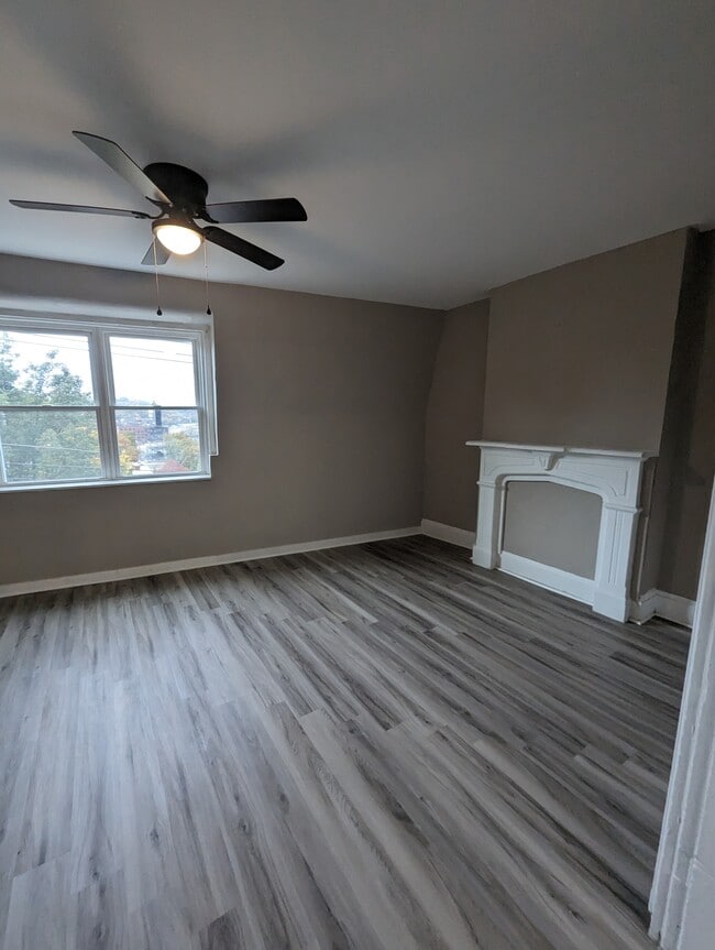 Photo - 2582 W McMicken Ave