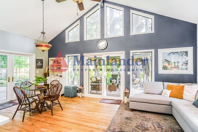 Tastefully Updated Home with a Beautifully... - Tastefully Updated Home with a Beautifully...