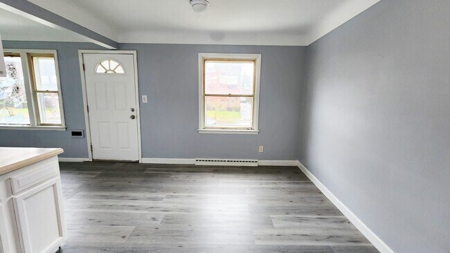 Photo - Rent ready!