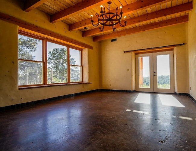 Photo - 267 Gallina Cyn Rd