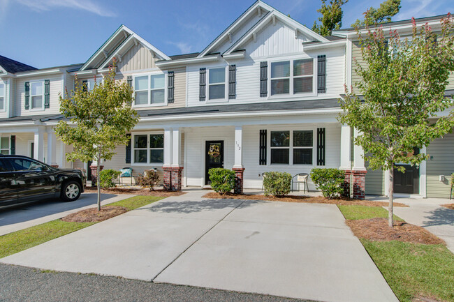 Photo - 132 Alma Dr Townhome