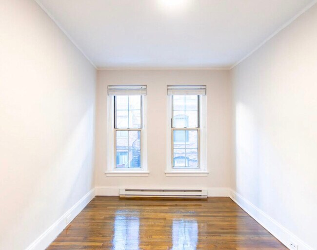 Photo - 10 Clearway St