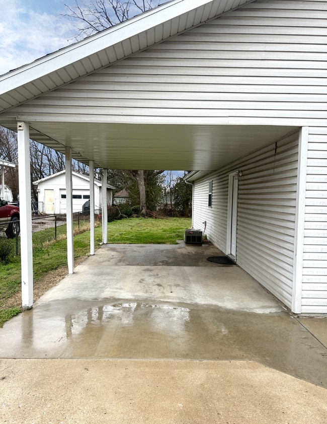 Photo - 3-Bedroom Home with Large Backyard & Carport