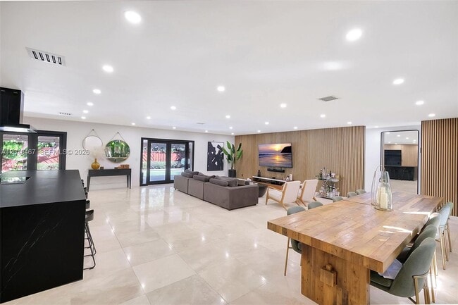 Photo - 7711 Miami View Dr