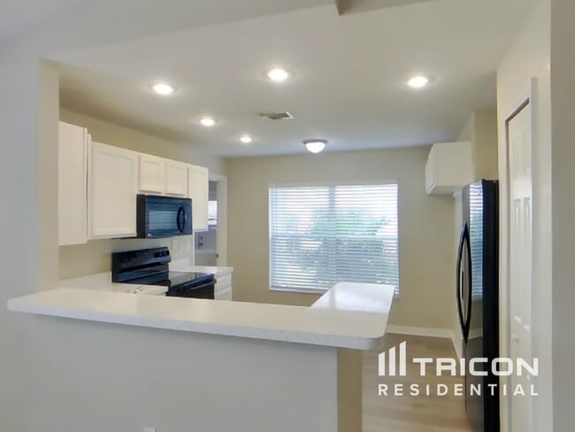 Photo - 6534 Covewood Dr