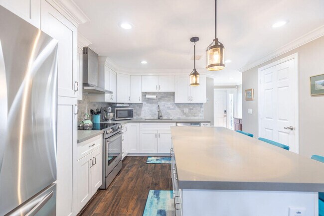 Photo - 1038 Jeffery St