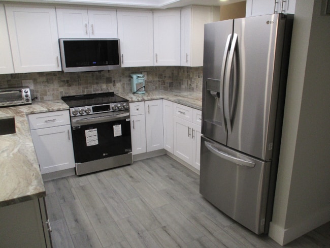 Photo - 4975 Viceroy St Unit 203