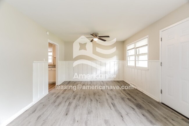 Photo - 8409 9th Ave S