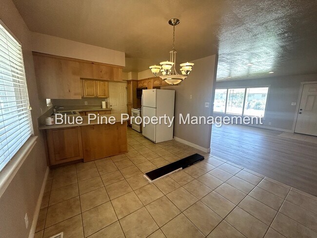 Photo - 90 Drake Ave