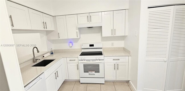 Photo - 46 Simonton Cir