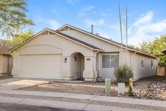 Photo - 1936 W Calle Cielo De Oro