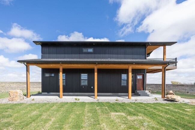 Photo - L2422OY Unit Downstairs